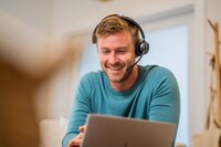 HP 77Y95AA Poly Voyager 4310 USB-C headset Microsoft Teams-tanúsítvánnyal + BT700 hardverkulcs