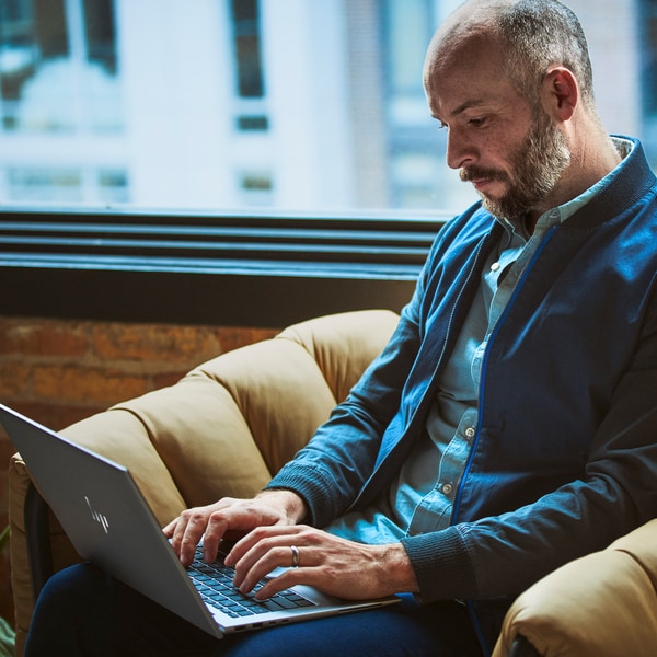 Etail HP ZBook Firefly 14